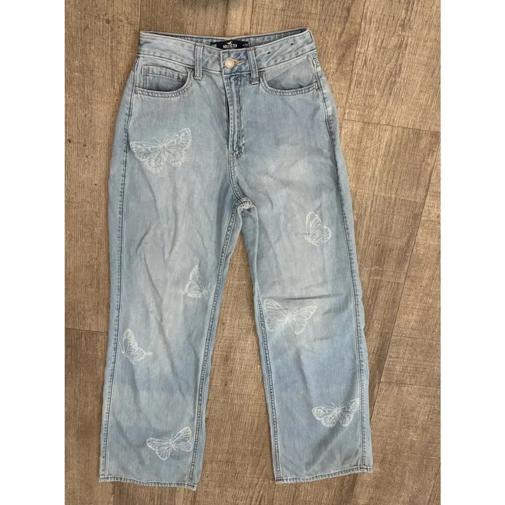 Hollister Ultra High-Rise Baggy Jeans Womens 23R Light Wash Butterfly Pattern‎